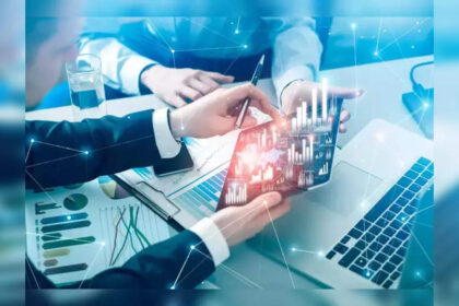 1728470145 photo सर्वेक्षण से पता चलता है कि शिक्षा में प्रौद्योगिकी के लिए माता-पिता का मजबूत समर्थन है और स्कूल में बेहतर संचार का आह्वान किया गया है