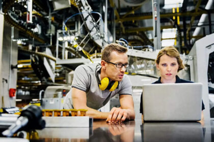 1728597708 photo इंजीनियरों के लिए युक्तियाँ: एआई के हमले से अपनी नौकरी कैसे बचाएं