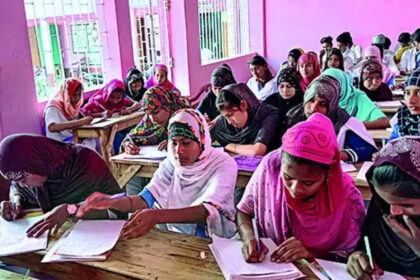 1729292037 photo उत्तराखंड मदरसों ने मुख्यधारा की शिक्षा को एकीकृत करने के उद्देश्य से संस्कृत की पेशकश करने की योजना बनाई है |