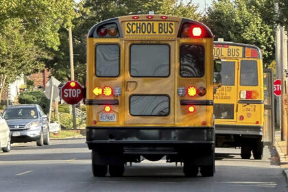 1729717932 photo कैलिफ़ोर्निया के शीर्ष 10 सार्वजनिक उच्च विद्यालय, उनके शिक्षक-छात्र अनुपात की जाँच करें