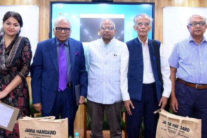 1729803318 photo जामिया हमदर्द ने प्रोफेसर इकबाल हसनैन की पुस्तक 'फॉल्ट लाइन्स इन द फेथ' पर चर्चा का आयोजन किया