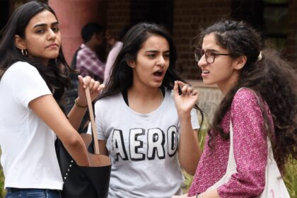 1729858247 photo कनाडा में अध्ययन करने की आशा रखने वाले छात्रों को दो बार सोचना चाहिए: भारत के वापस बुलाए गए दूत अलार्म क्यों बजा रहे हैं?