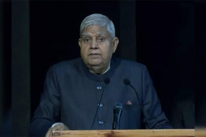 1730024895 photo वीपी धनखड़ ने छात्रों से विज्ञान और तकनीक में भाषा संबंधी बाधाओं को दूर करने का आग्रह किया, अंतःविषय शिक्षा को प्रोत्साहित किया