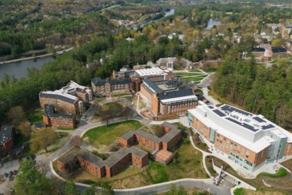 1730039631 photo उच्च कीमत वाले आइवी लीग कॉलेज में अध्ययन करने से अमूल्य अनुभव मिलता है: यहां शिक्षा से परे 7 फायदे हैं