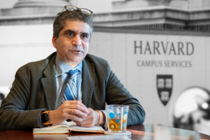 1730211243 photo हार्वर्ड डीन नस्ल-सचेत प्रवेश पर अमेरिकी सुप्रीम कोर्ट के फैसले से 'निराश': यहाँ बताया गया है क्यों