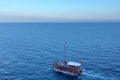 Expedia Cruises ग्लैंडर इंटरनेशनल बंकरिंग और सेप्सा ने क्रूज़ जहाजों को दूसरी पीढ़ी के जैव ईंधन की आपूर्ति करने के लिए साझेदारी की, जिससे भूमध्य सागर में सतत परिभ्रमण का मार्ग प्रशस्त होगा।