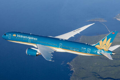 Vietnam Airlines wm 1 वियतनाम एयरलाइंस और संयुक्त राष्ट्र महिला ने नई साझेदारी के माध्यम से लैंगिक समानता बढ़ाने का संकल्प लिया