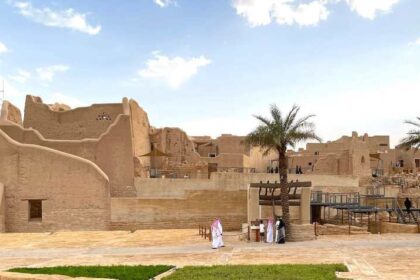 Visit Diriyah At Turaif feature 1 सऊदी अरब के ऐतिहासिक दिरियाह मड सिटी में सांस्कृतिक पर्यटन में वृद्धि देखी गई है: यहां वह है जो आपको जानना आवश्यक है