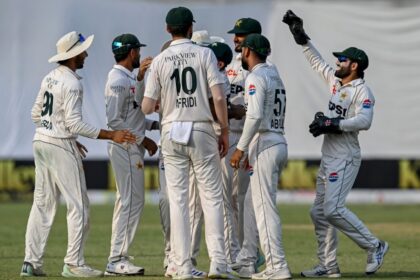 a3jeae08 team pakistan 625x300 15 October 24 पाकिस्तान बनाम इंग्लैंड दूसरा टेस्ट दिन 1 लाइव स्कोरकार्ड अपडेट लाइव स्कोर: पाकिस्तान ने टॉस जीता, इंग्लैंड बनाम बल्लेबाजी का विकल्प
