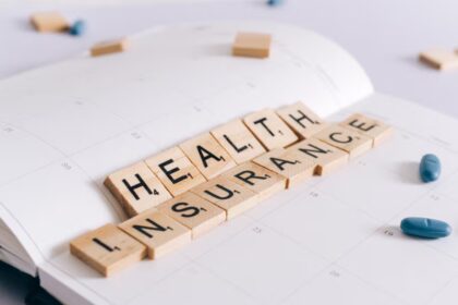 devi shettys narayana health to roll out rs 1 crore health cover for senior citizens देवी शेट्टी की नारायण हेल्थ वरिष्ठ नागरिकों के लिए 1 करोड़ रुपये का स्वास्थ्य कवर पेश करेगी, ईटी हेल्थवर्ल्ड