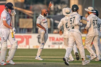 f1fgfmg8 sajid khan 625x300 16 October 24 दूसरा टेस्ट, दिन 2: इंग्लैंड के बेन डकेट की आक्रामक बल्लेबाजी के बाद साजिद खान बने पाकिस्तान के लिए तारणहार