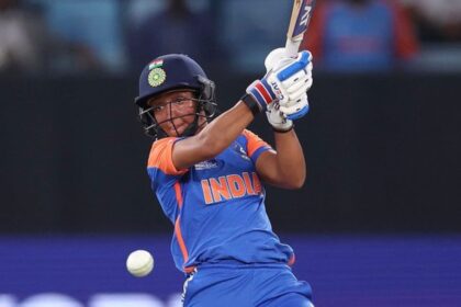 i6rls388 harmanpreet kaur 625x300 14 October 24 हरमनप्रीत कौर की आखिरी ओवर की हरकत ने सबको चौंका दिया, भारतीय टीम पर उठे सवाल!