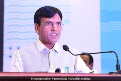 iop37mog mansukh mandaviya 650x400 19 December 23 सार्वजनिक परामर्श के लिए मसौदा खेल नीति जारी: मनसुख मंडाविया