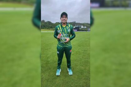 kabbbldo fatima sana 625x300 10 October 24 पिता की मौत के बाद टी20 वर्ल्ड कप से पाकिस्तान लौटेंगी कप्तान फातिमा सना