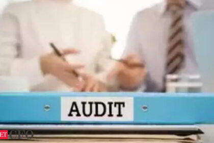 nfra circular warns against selective application of audit standards एनएफआरए परिपत्र ऑडिट मानकों, ईटीसीएफओ के चयनात्मक अनुप्रयोग के खिलाफ चेतावनी देता है