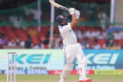 o232gf9 rohit sharma bcci 625x300 01 October 24 रोहित शर्मा टेस्ट में पहली बार ऐतिहासिक उपलब्धि हासिल करने के लिए वीरेंद्र सहवाग को पीछे छोड़ने की कगार पर हैं