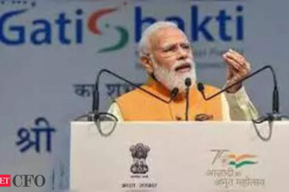 pm narendra modi hails gatishakti plan says it has accelerated our vision of viksit bharat प्रधानमंत्री नरेंद्र मोदी ने गतिशक्ति योजना की सराहना की, कहा कि इससे विकसित भारत के हमारे दृष्टिकोण को गति मिली है, ईटीसीएफओ
