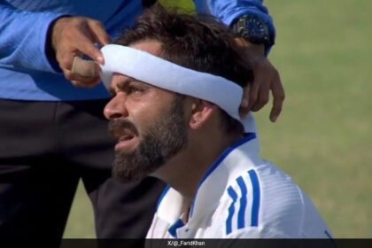 t29i0cio virat kohli x 625x300 01 October 24 निर्जलित विराट कोहली को आगे बढ़ने के लिए संघर्ष करना पड़ा, मैदान पर उपचार मिला। वीडियो