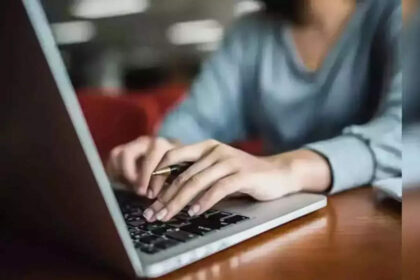 1730963942 photo एलएलएम पाठ्यक्रमों के लिए KLEE 2024 प्रथम चरण की अनंतिम आवंटन सूची cee.kerala.gov.in पर घोषित की गई: यहां जांचने के लिए सीधा लिंक