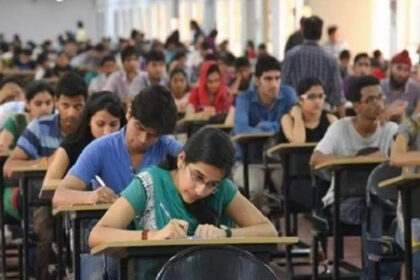 1731928649 photo बिहार एसटीईटी 2024 के परिणाम घोषित, 2.9 लाख उम्मीदवार उत्तीर्ण: पास प्रतिशत देखें, स्कोरकार्ड डाउनलोड करने के लिए आधिकारिक वेबसाइट देखें