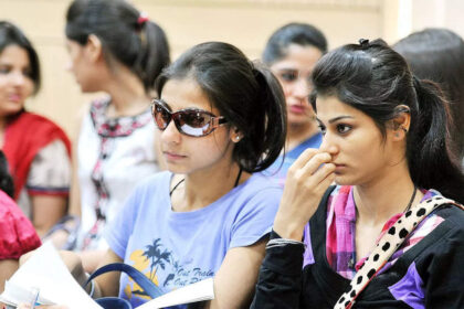 1732086154 photo NEET PG 2024 सुप्रीम कोर्ट में सुनवाई चौथी बार टली, पारदर्शिता की मांग के बीच काउंसलिंग प्रक्रिया जारी