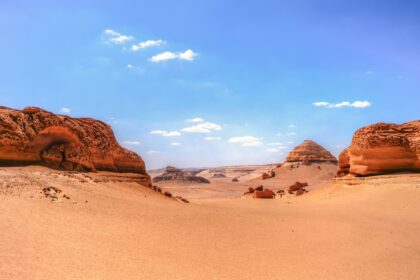 200505222054 03 wadi al hitan valley fayoum oasis 1 मिस्र का इको-टूरिज्म बढ़ रहा है: सिवा, रास मुहम्मद और कई अन्य के स्थायी स्थलों के माध्यम से यात्रा