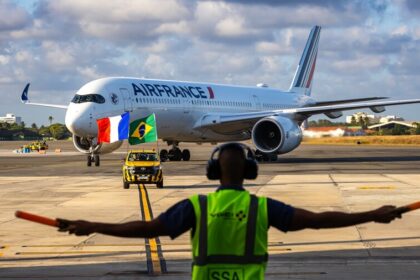6723899996fb9af5dc068e54 1 विंसी एयरपोर्ट्स ने साल्वाडोर से पेरिस तक एयर फ्रांस की सीधी सेवा का अनावरण किया