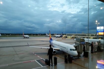 WhatsApp Image 2024 11 10 at 35 1 जेद्दा के किंग अब्दुलअज़ीज़ हवाई अड्डे ने एक दिन में 161,189 यात्रियों को संभालकर नए मानक स्थापित किए