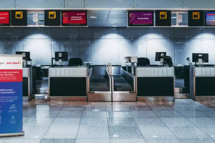 airindia stande mockup 1 1 एयर इंडिया 12 नवंबर, 2024 को विस्तारा विलय के लिए यात्रियों को तैयार करती है - आपको क्या जानना चाहिए