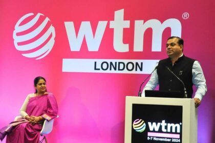compressed Goa Tourism WTM London Image 1 1 पर्यटकों के आगमन में कमी के बावजूद भारतीय पर्यटकों के आकर्षण का केंद्र गोवा ब्रिटेन के यात्रा उद्योग में गोवा के प्रवासी भारतीयों और सांस्कृतिक प्रभाव को बढ़ावा देता है