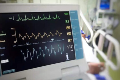 med council initiates suo motu action after 16 year old dies after being taken to quack for fever.jp नीम-हकीम के इलाज के बाद 16 वर्षीय बच्चे की दुखद मौत से तेलंगाना में मेडिकल काउंसिल की कार्रवाई शुरू हो गई, ईटी हेल्थवर्ल्ड