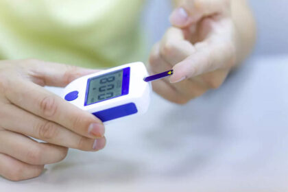 more than 800 million adults have diabetes globally many untreated study suggests ईटी हेल्थवर्ल्ड के अध्ययन से पता चलता है कि वैश्विक स्तर पर 800 मिलियन से अधिक वयस्कों को मधुमेह है, जिनमें से कई का इलाज नहीं किया गया है