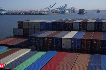shipping corporation of india appoints charusheela l golapalli as cfo शिपिंग कॉरपोरेशन ऑफ इंडिया ने चारुशीला एल गोलापल्ली को सीएफओ, ईटीसीएफओ नियुक्त किया है