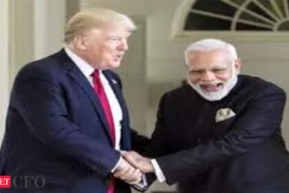 trumps return will boost it hiring gcc expansion and fdi in india but tariffs a concern say cfos सीएफओ, ईटीसीएफओ का कहना है कि ट्रम्प की वापसी से भारत में आईटी हायरिंग, जीसीसी विस्तार और एफडीआई को बढ़ावा मिलेगा, लेकिन टैरिफ एक चिंता का विषय है।