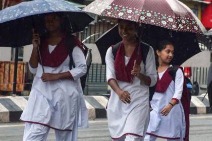 1792640667 photo Tamil Nadu school holiday today: Schools closed in several districts amid heavy rainfall; check details here
